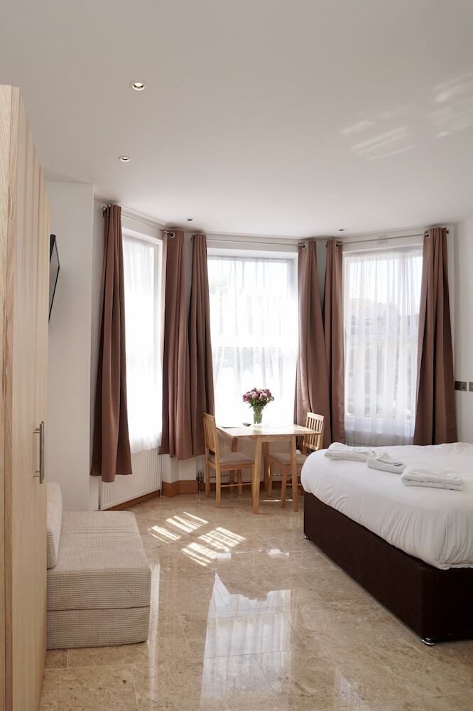 Hotel Arlo Apartments