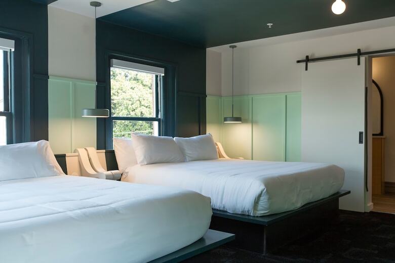 Hotel The Russell Nashville