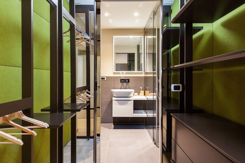 Easyhomes - Duomo Suites & Apartments
