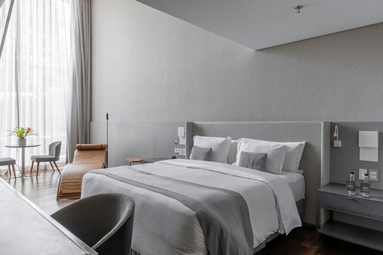 Suryaa Hotel Pinhais, Curio Collection By Hilton