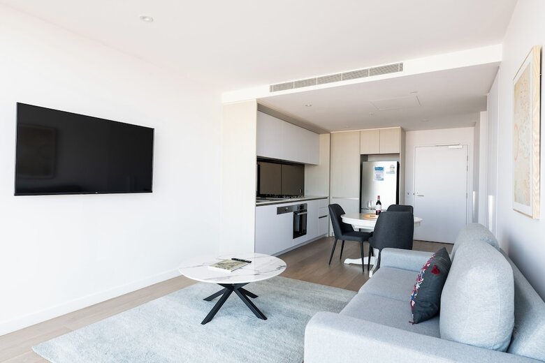 Melbourne Private Apartments - Collins Wharf Waterfront, Docklands