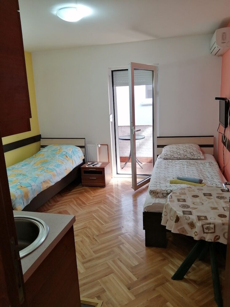 Aparthotel Apartments  Bella Mare Belgrade