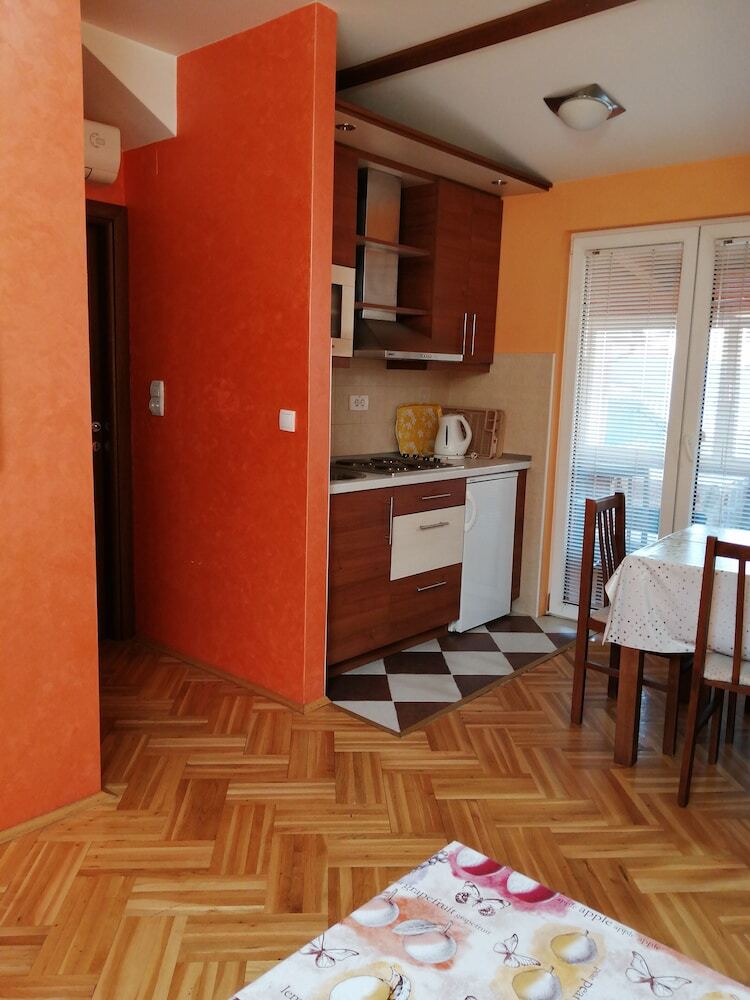 Aparthotel Apartments  Bella Mare Belgrade