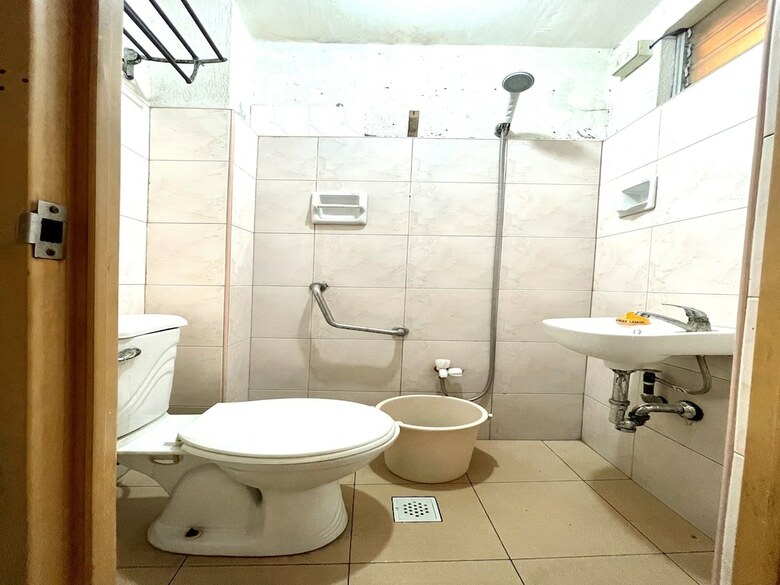 Hotel Super Oyo 910 Sabaidee Suites