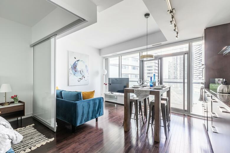 Aparthotel Stallion Suites Opp Cn Tower & Scotiabank Arena