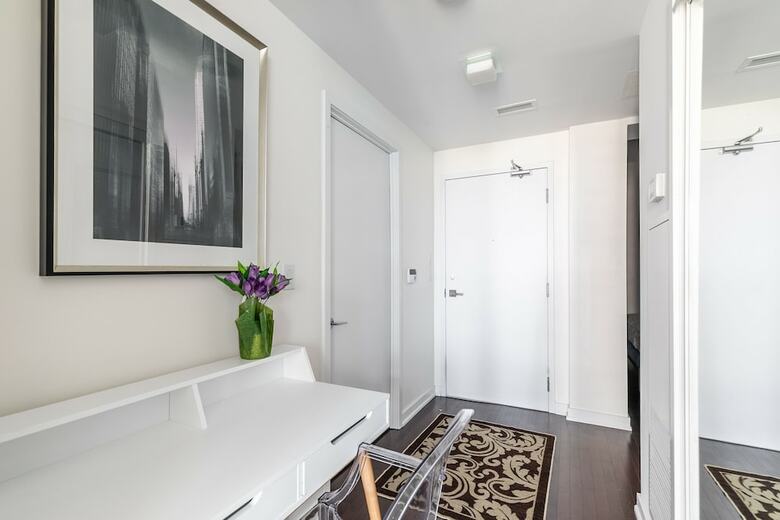 Aparthotel Stallion Suites Opp Cn Tower & Scotiabank Arena