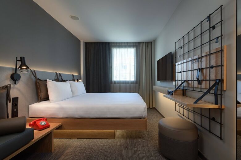 Hotel Moxy Lisbon City