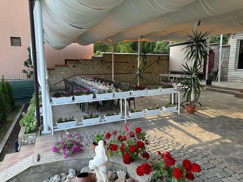 Hayat Hotel Ltd