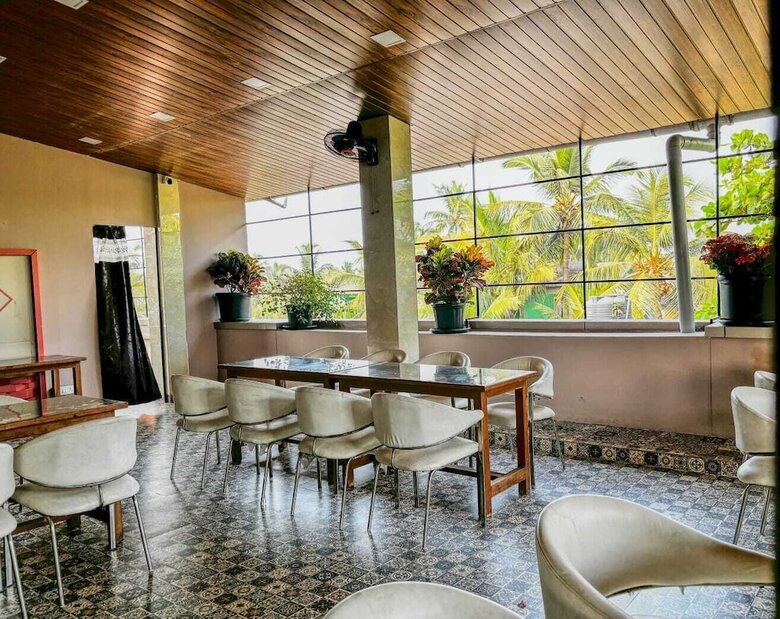 Hotel La Mer Beach Resorts