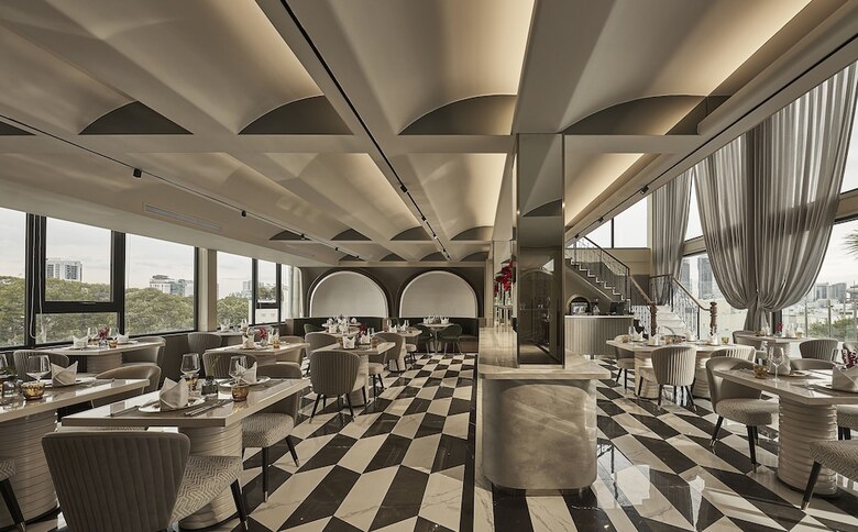 Hotel La Siesta Premium Saigon