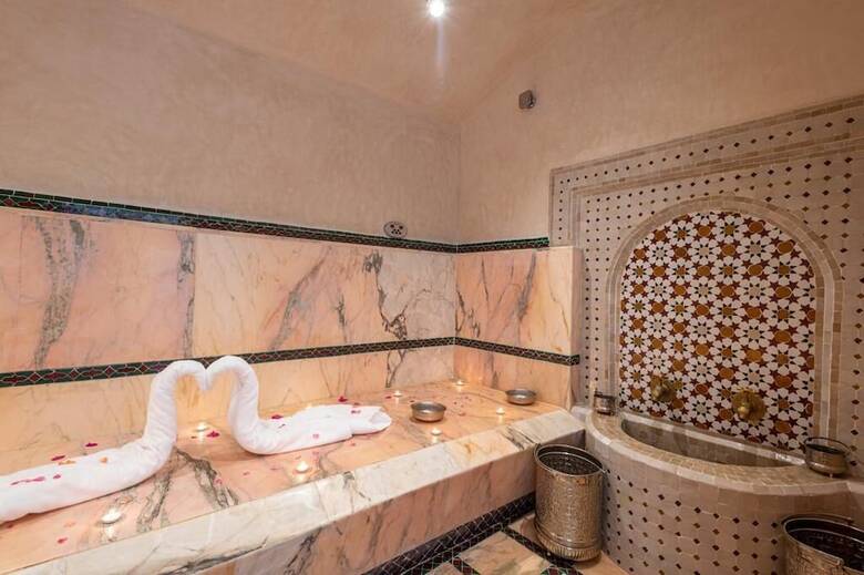 Riad Maria Towers