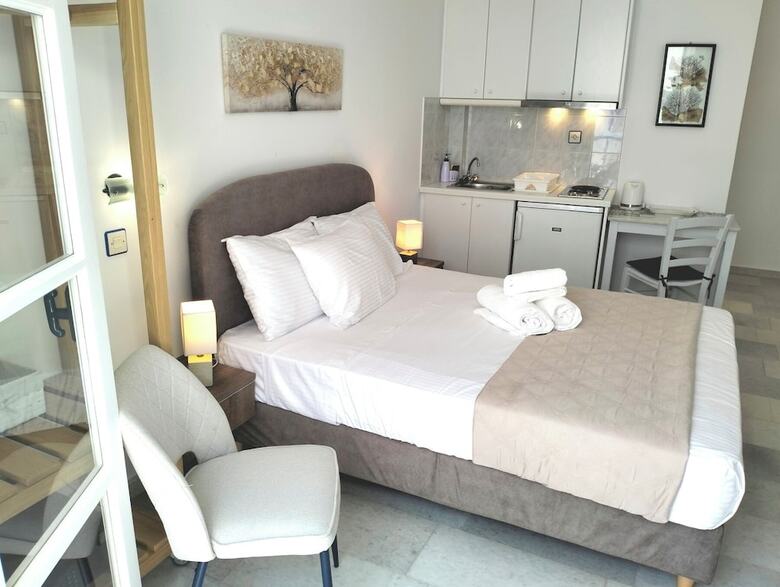 Hotel Nostos Studios