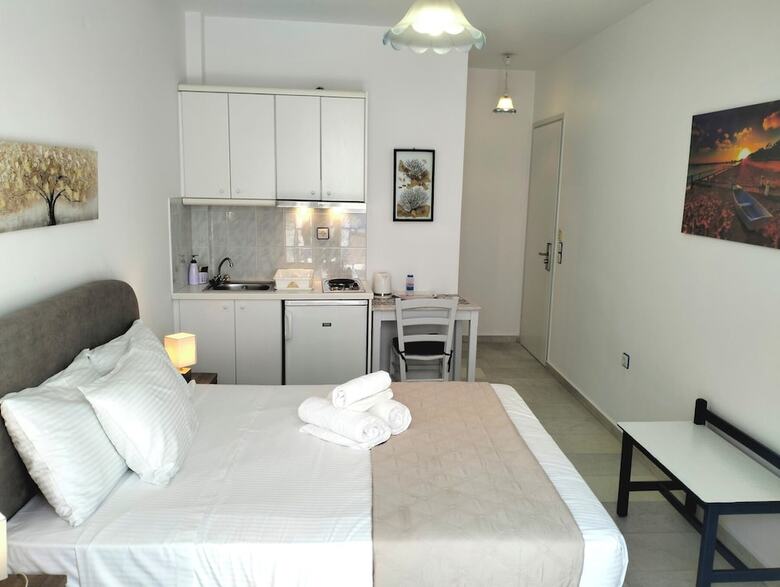 Hotel Nostos Studios