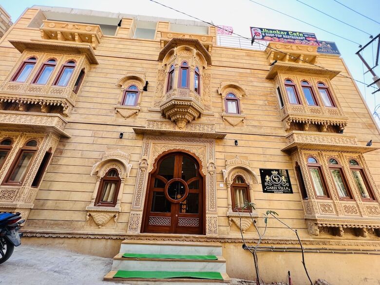 Hotel Garh Villa