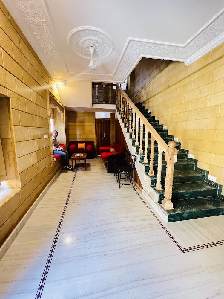 Hotel Garh Villa