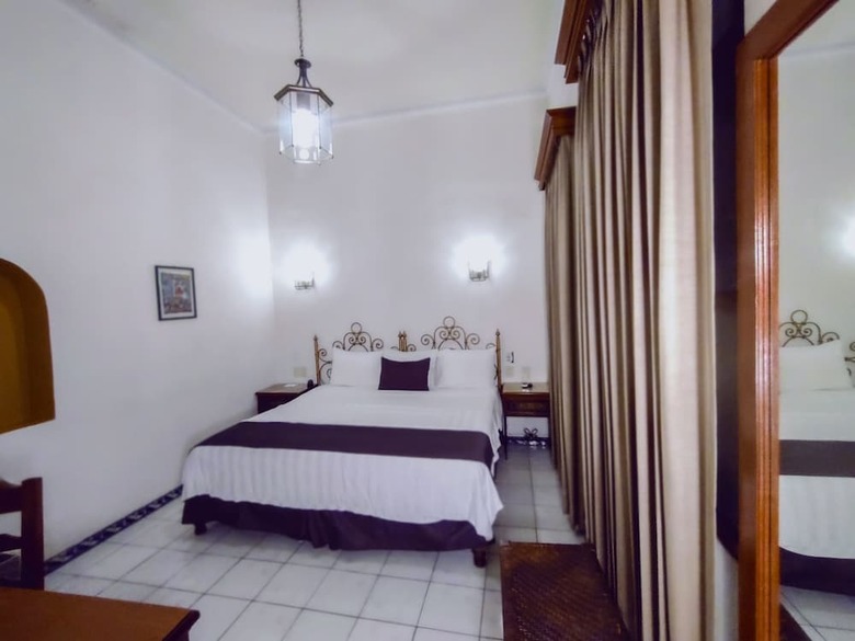 Hotel Concierge Plaza Colima
