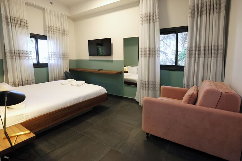 Domus Carmel Hotel
