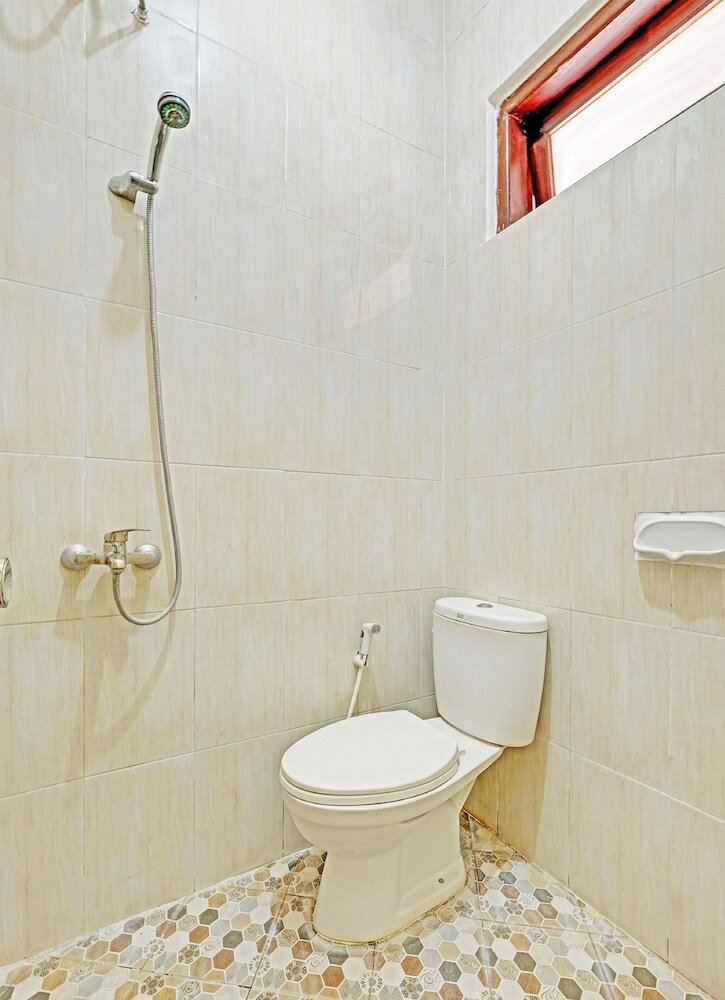 Oyo 91596 Hotel Rajadani