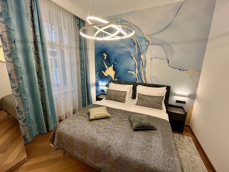 Street Living Hotel