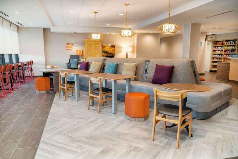 Hotel Home2 Suites By Hilton Corona