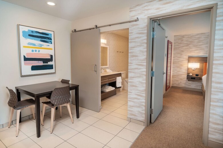 Hotel Home2 Suites By Hilton Corona