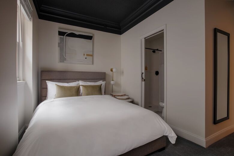 Hotel Dupont Circle Embassy Inn By Found