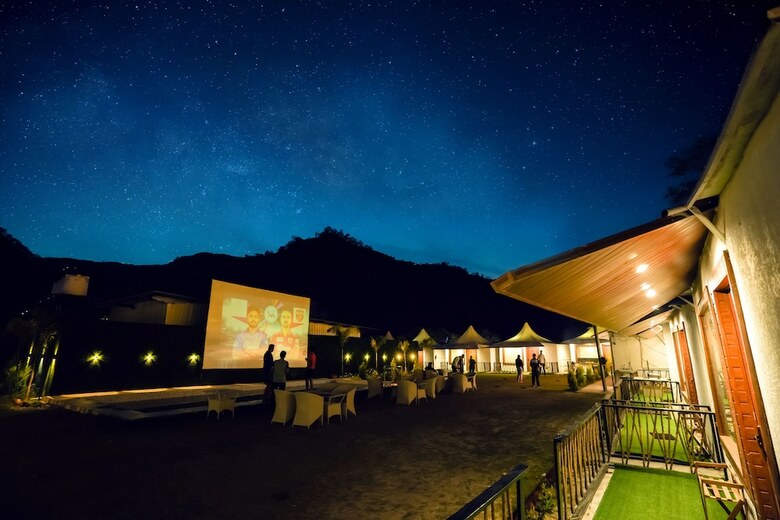 Hotel Night In Paradise
