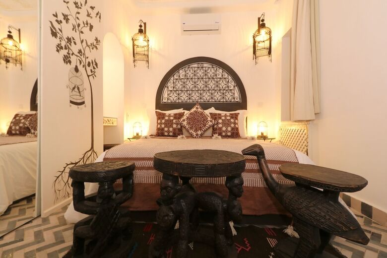 Riad Wazani Square