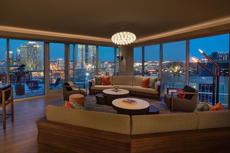 Hotel W Nashville