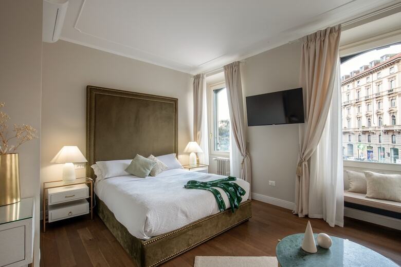 Hotel Daplace - Corso Monforte Suites