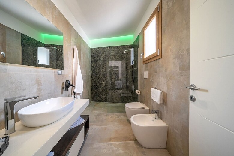 Aurosa Bed And Breakfast