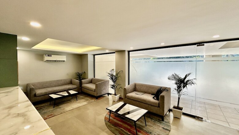 Residences By Hotel Limon