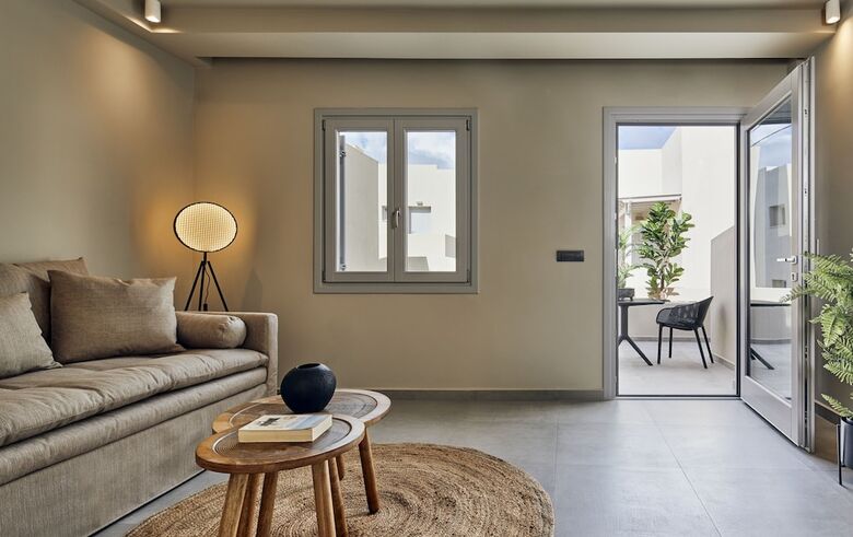 Hotel Mayu Suites