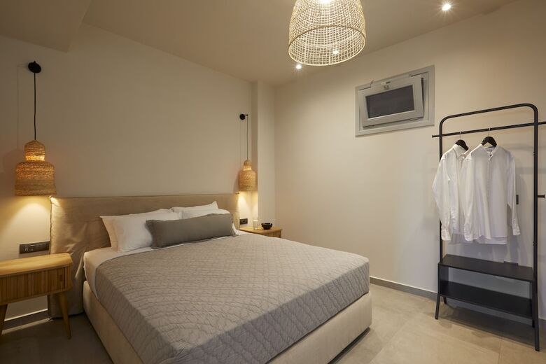 Hotel Mayu Suites