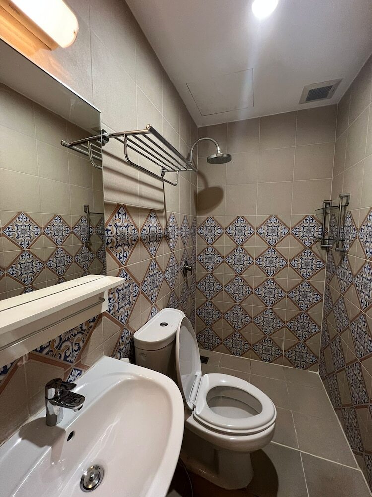 Hotel V Check Inn Sukhumvit 22