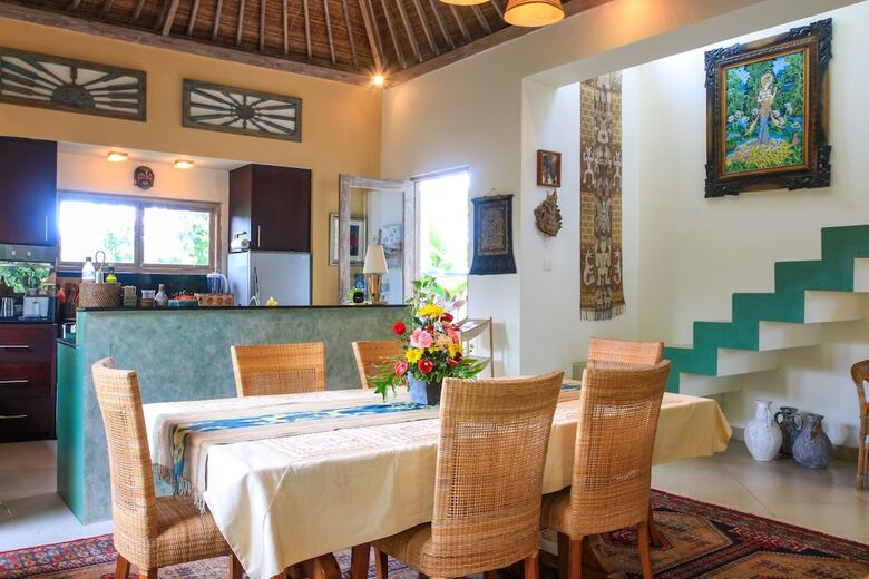 Hibiscus Guest Suitebest Breakfast In Bali