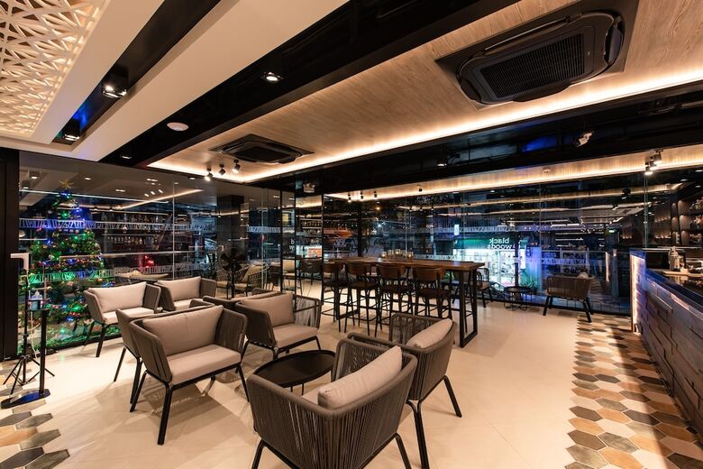 Blackwoods Hotel Pattaya