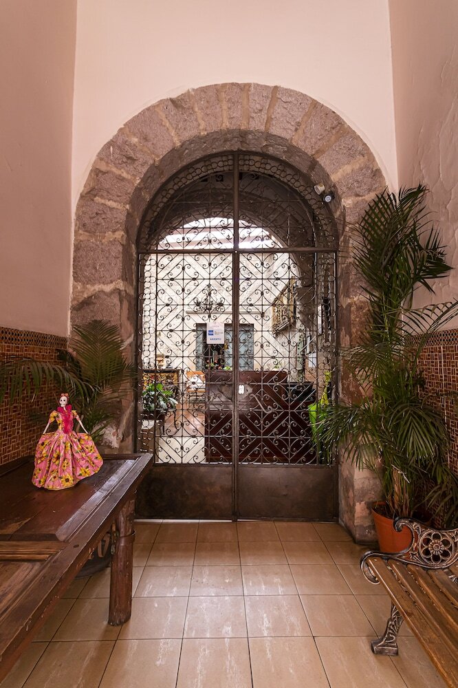 Hotel Cantera Rosa