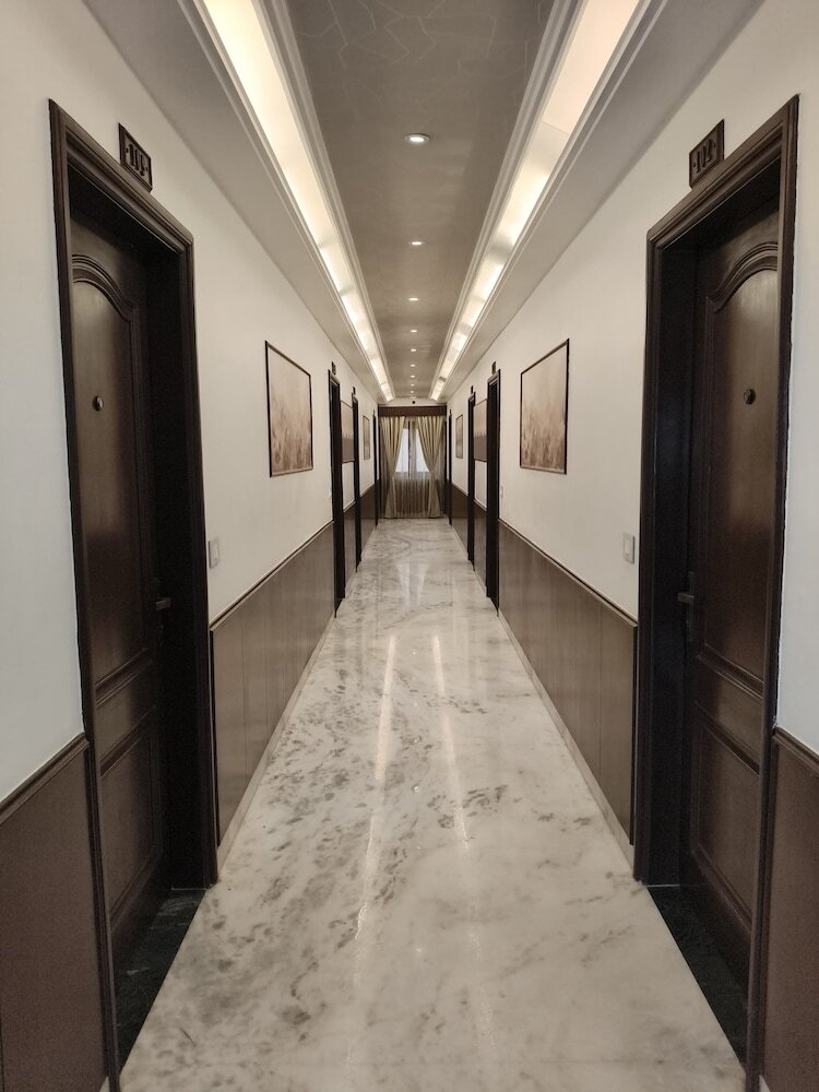 H N M The Boutique Hotel