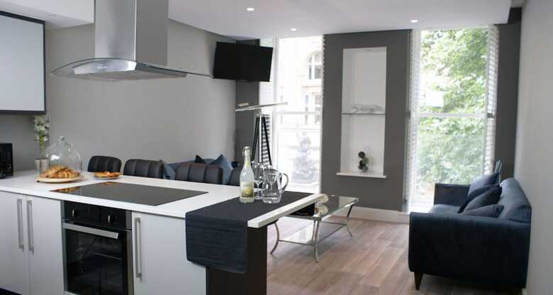 Aparthotel St Anns Square Apartments
