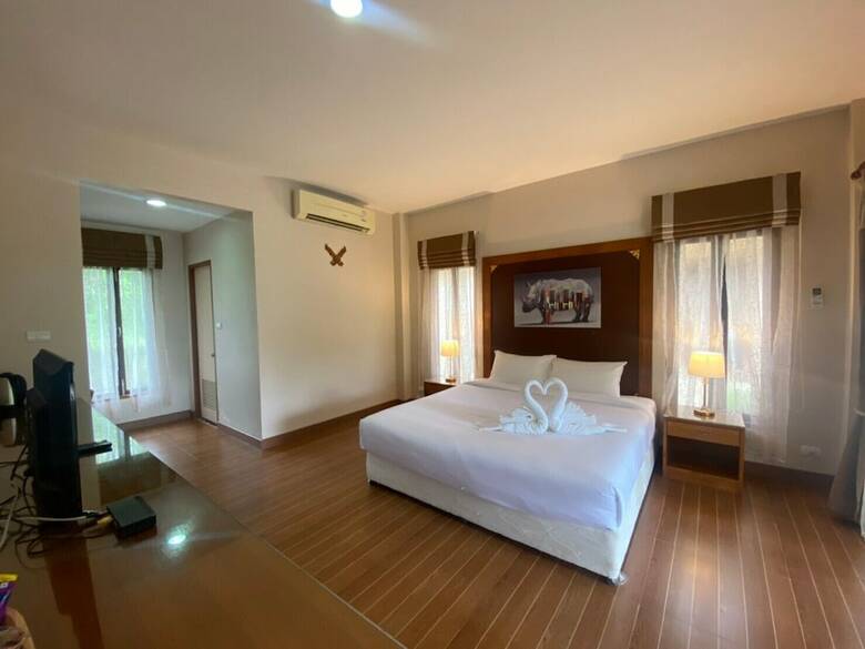 Hotel Chaithalay Khanom Resort