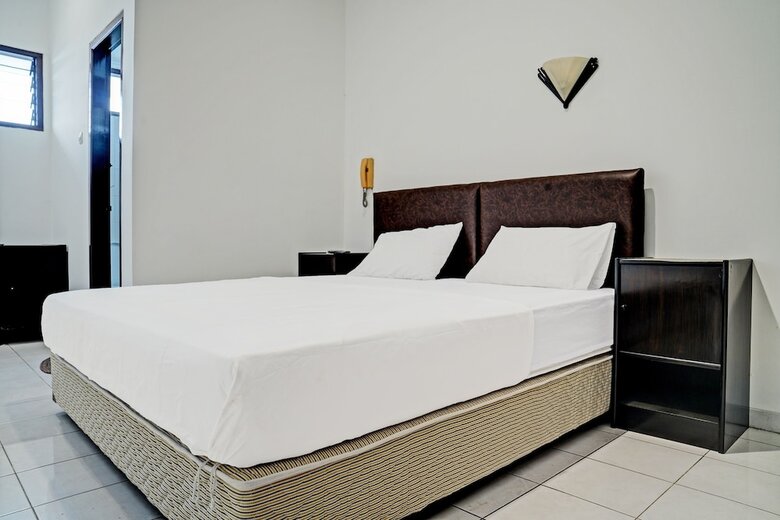 Oyo 92324 Hotel Sinar Rejeki