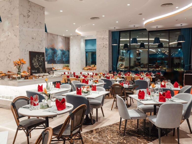 Hotel M�venpick Living West Hanoi
