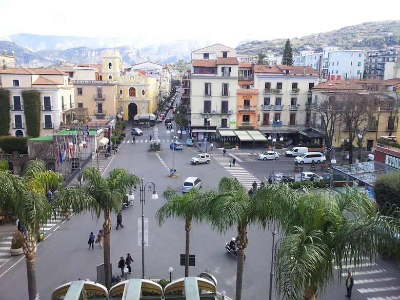 La Casa Dell'orologio - Main Square