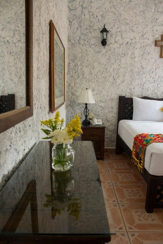Camino Mexicano Hotel Resort