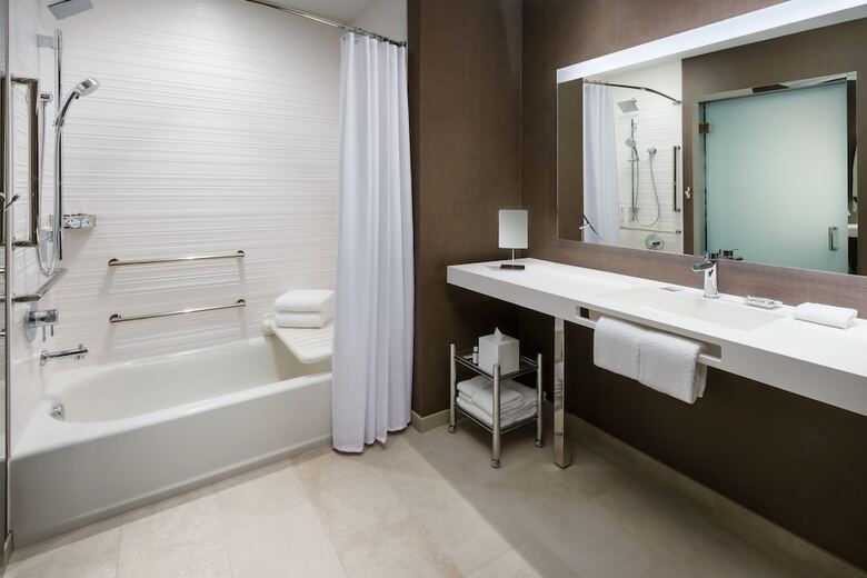 Hotel AC By Marriott Portland Beaverton