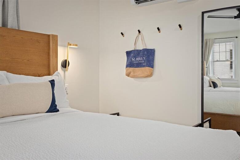 Hotel Surrey Beach House