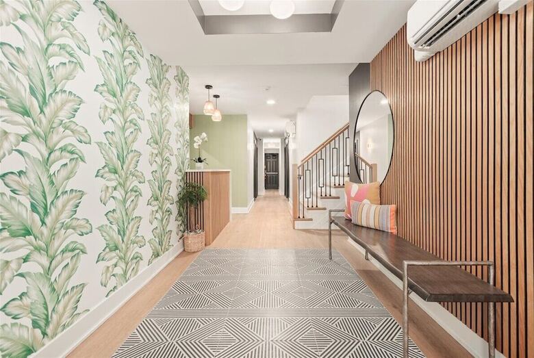 Hotel Surrey Beach House