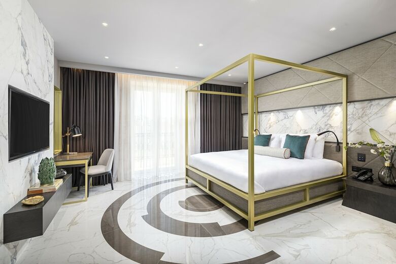 Lure Hotel & Spa- Adults Only
