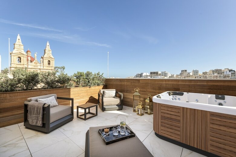 Lure Hotel & Spa- Adults Only